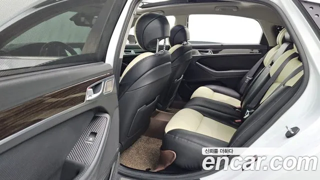 Genesis G80 2018 thumb 12