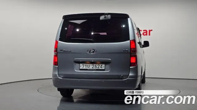 Hyundai Starex 2012 thumb 4