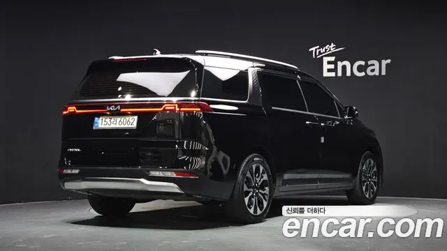 Kia Carnival 2022 thumb 2