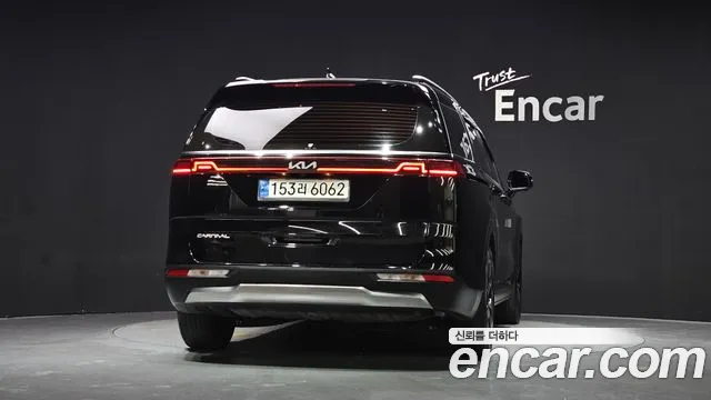 Kia Carnival 2022 thumb 4