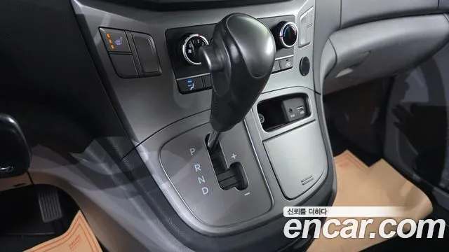 Hyundai Starex 2021 thumb 9