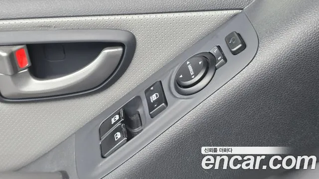 Hyundai Starex 2021 thumb 11