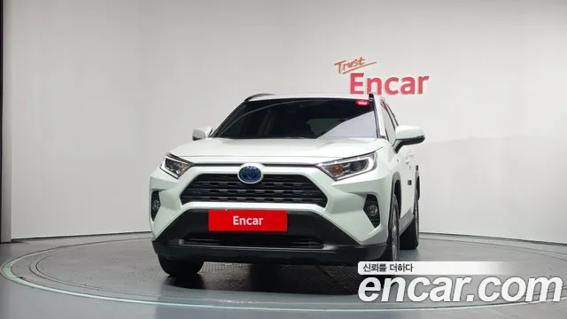 Toyota RAV4 2021 thumb 3
