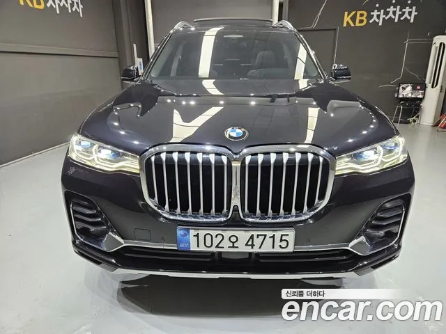 BMW X7 2021 thumb 3