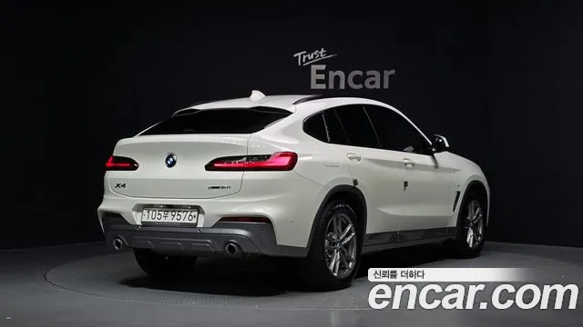 BMW X4 2020 thumb 2