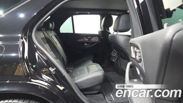 Mercedes-Benz GLE 2023 thumb 12