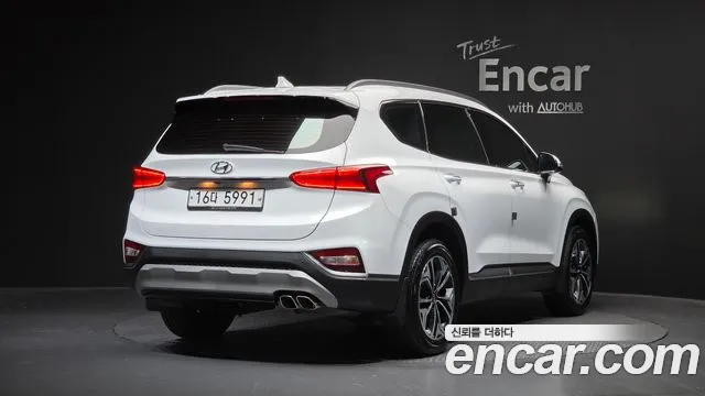 Hyundai Santa Fe 2018 thumb 2