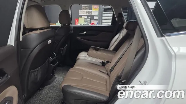 Hyundai Santa Fe 2018 thumb 12