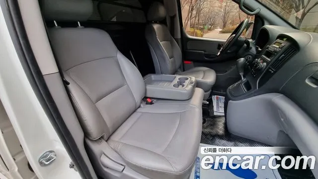 Hyundai Starex 2012 thumb 8