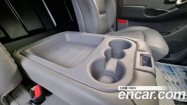 Hyundai Starex 2012 thumb 9