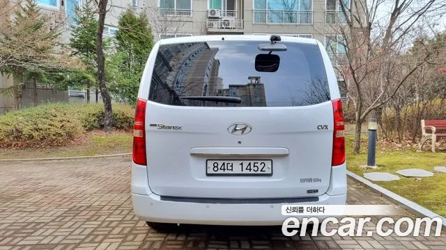 Hyundai Starex 2012 thumb 10