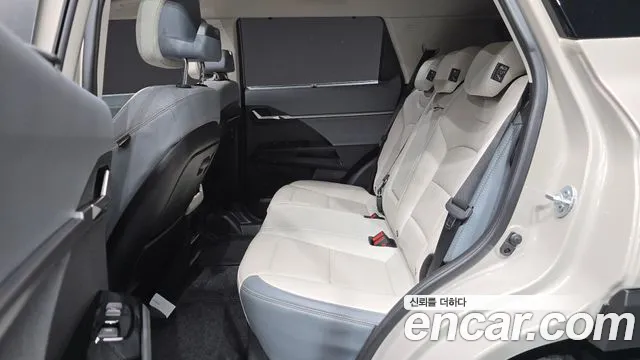 KG_Mobility_Ssangyong Torres 2023 thumb 11