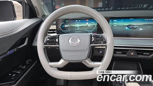 KG_Mobility_Ssangyong Torres 2023 thumb 12