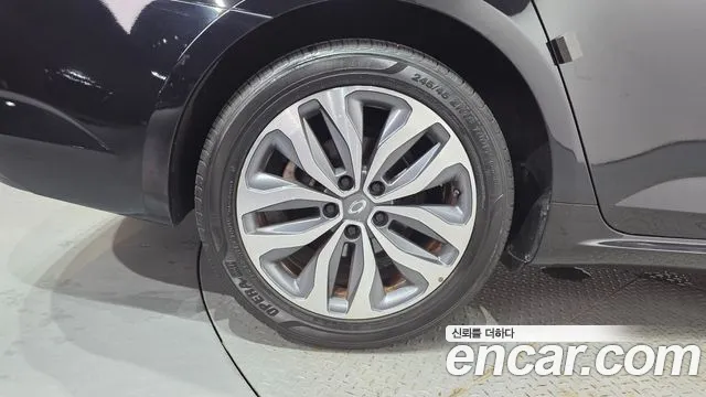 Renault-KoreaSamsung Megane 2017 thumb 5