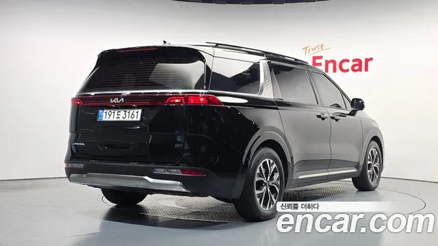 Kia Carnival 2022 thumb 2