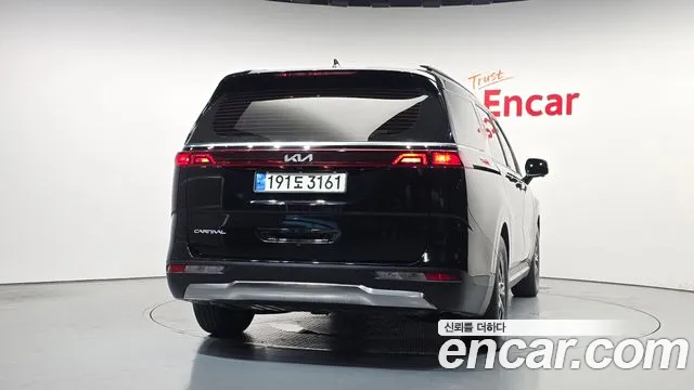 Kia Carnival 2022 thumb 4