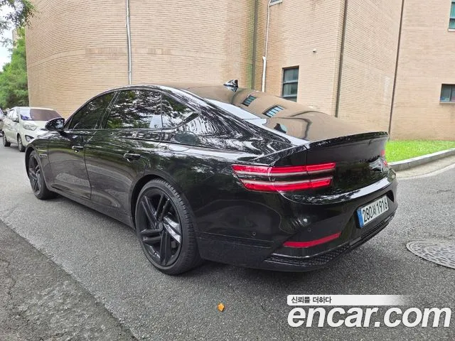 Genesis G80 2025 thumb 2