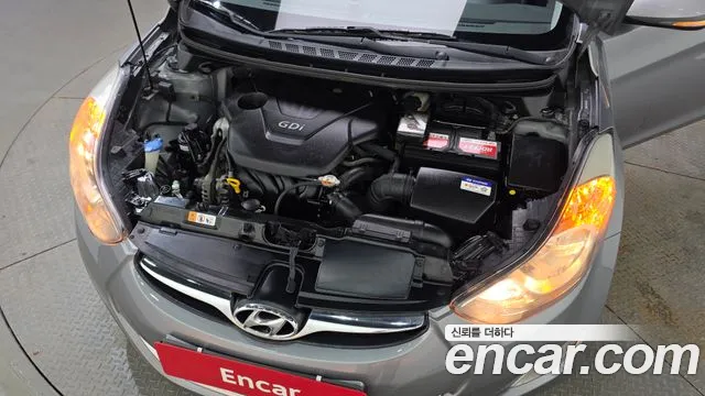 Hyundai Avante 2013 thumb 6