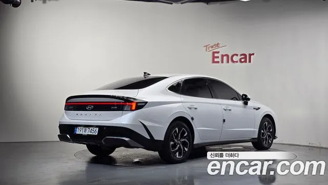 Hyundai Sonata 2024 thumb 2