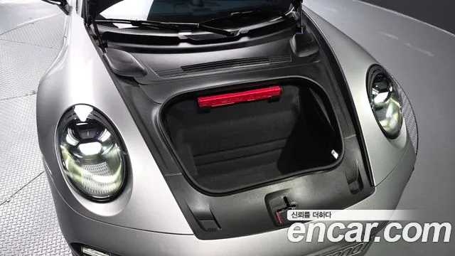 Porsche 911 2022 thumb 6