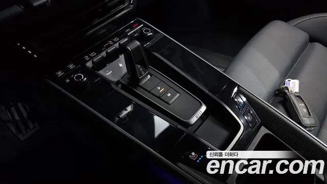 Porsche 911 2022 thumb 9
