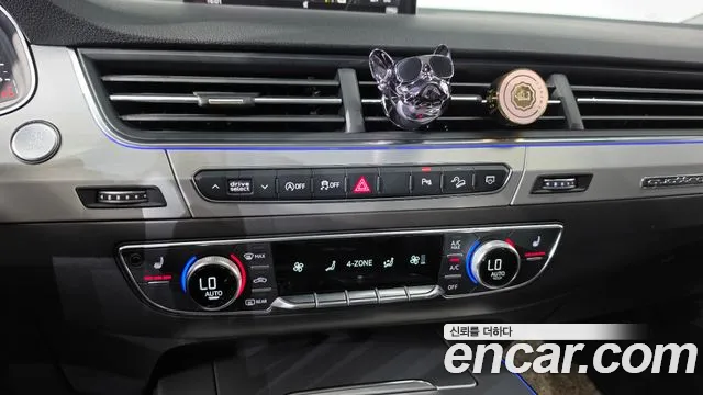 Audi Q7 2019 thumb 12
