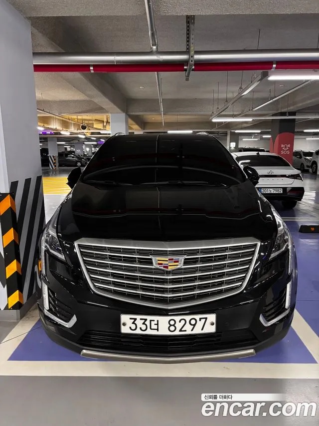 Cadillac XT5 2018 thumb 3