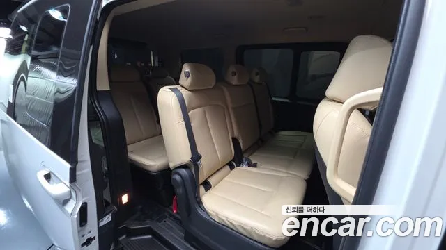 Hyundai Staria 2022 thumb 12