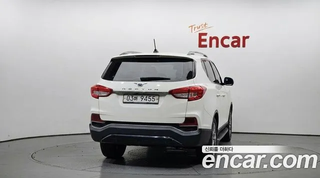 KG_Mobility_Ssangyong Rexton 2017 thumb 4