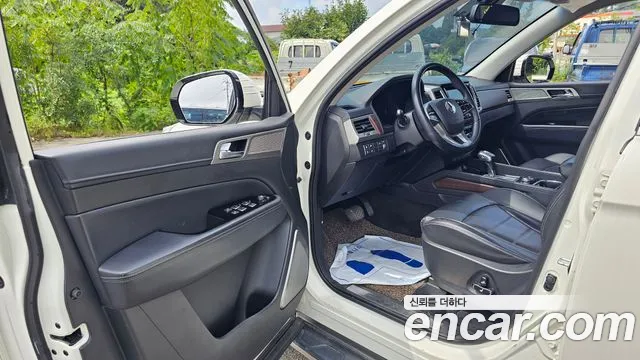 KG_Mobility_Ssangyong Rexton 2017 thumb 10