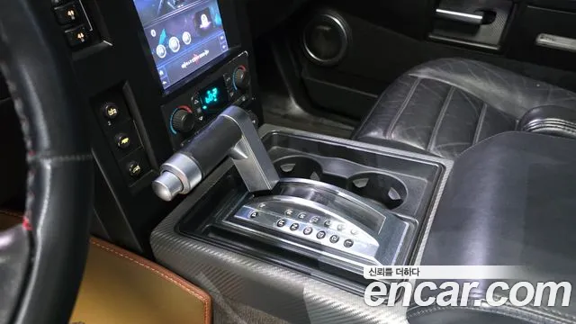 Hummer H2 2005 thumb 9