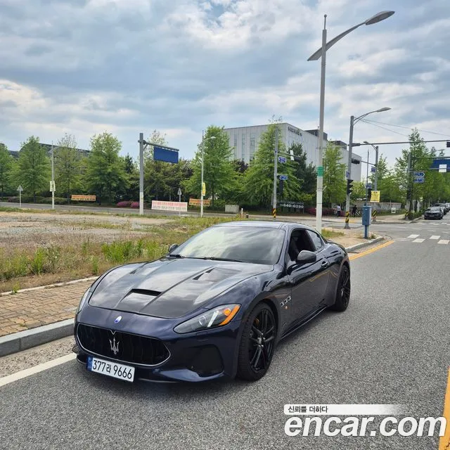 Maserati GranTurismo 2016 thumb 4