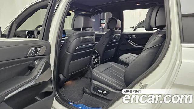 BMW X7 2025 thumb 12