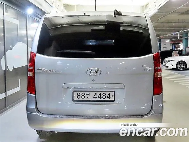 Hyundai Starex 2017 thumb 5