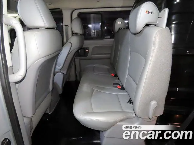 Hyundai Starex 2017 thumb 7