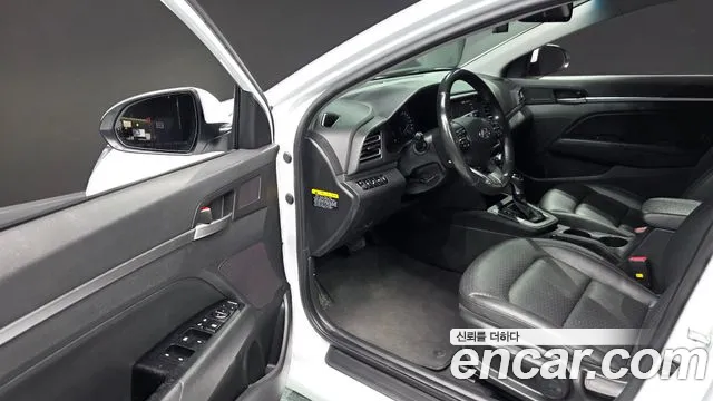 Hyundai Avante 2019 thumb 10