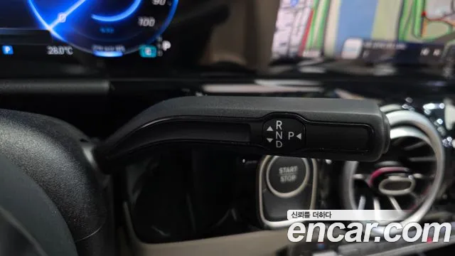 Mercedes-Benz EQA 2025 thumb 9