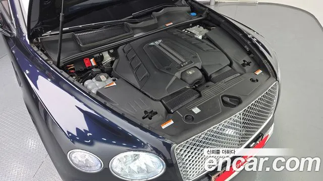 Bentley Bentayga 2022 thumb 6