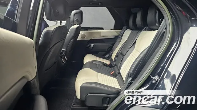 Land Rover Discovery 2023 thumb 12