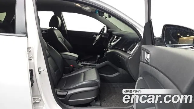 Hyundai Tucson 2017 thumb 10