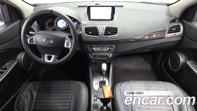 Renault-KoreaSamsung Fluence 2013 thumb 7