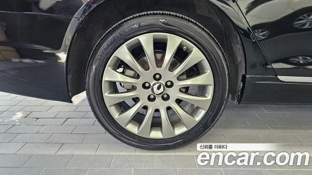 KG_Mobility_Ssangyong Chairman 2014 thumb 5