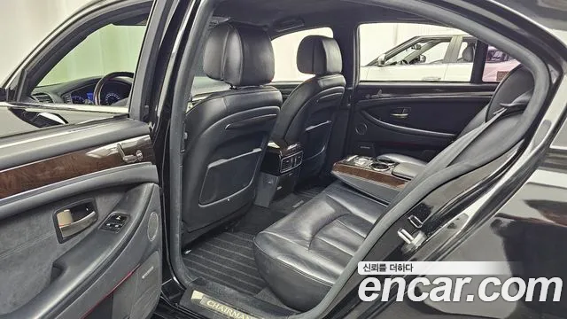 KG_Mobility_Ssangyong Chairman 2014 thumb 12