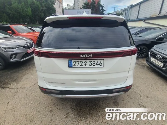 Kia Carnival 2021 thumb 3