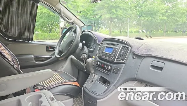 Hyundai Starex 2018 thumb 6