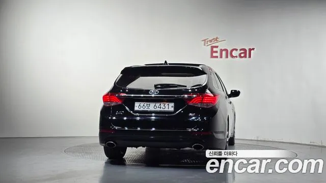Hyundai i40 2014 thumb 4