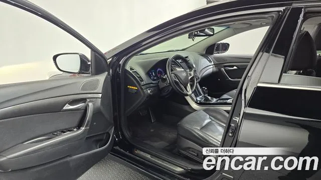 Hyundai i40 2014 thumb 10
