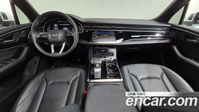 Audi Q7 2023 thumb 7