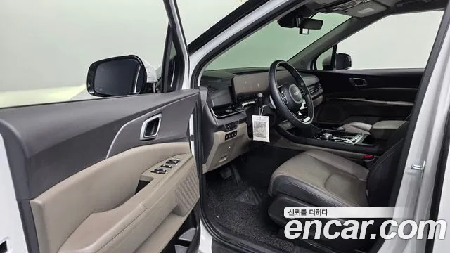 Kia Carnival 2023 thumb 10