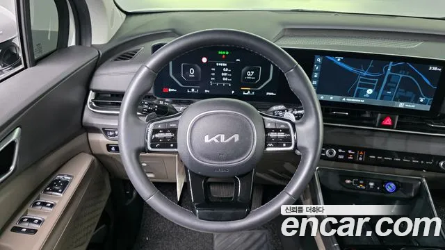 Kia Carnival 2023 thumb 12